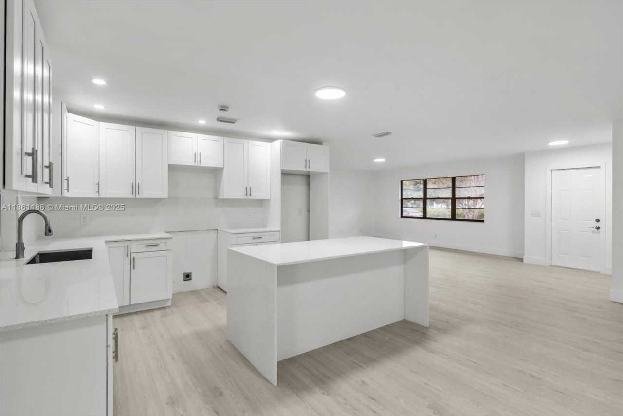 2642 SE Emmett Rd, Port Saint Lucie, FL 34952 Photo