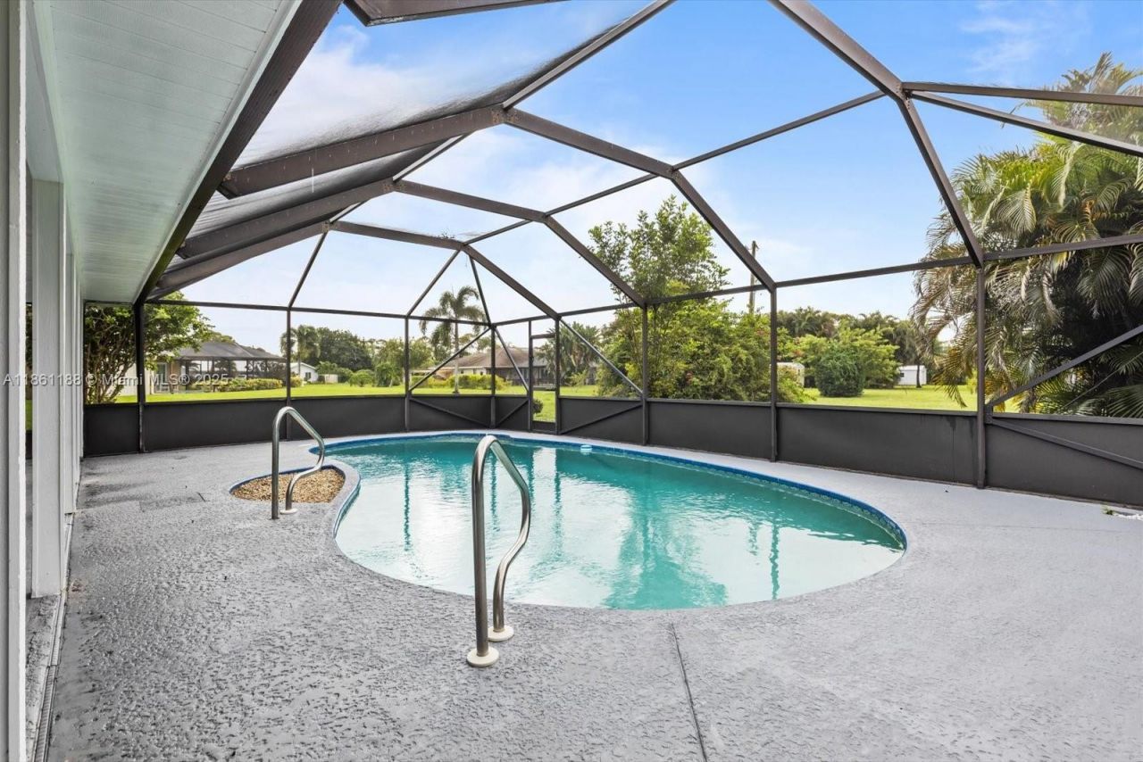 2642 SE Emmett Rd, Port Saint Lucie, FL 34952 Photo