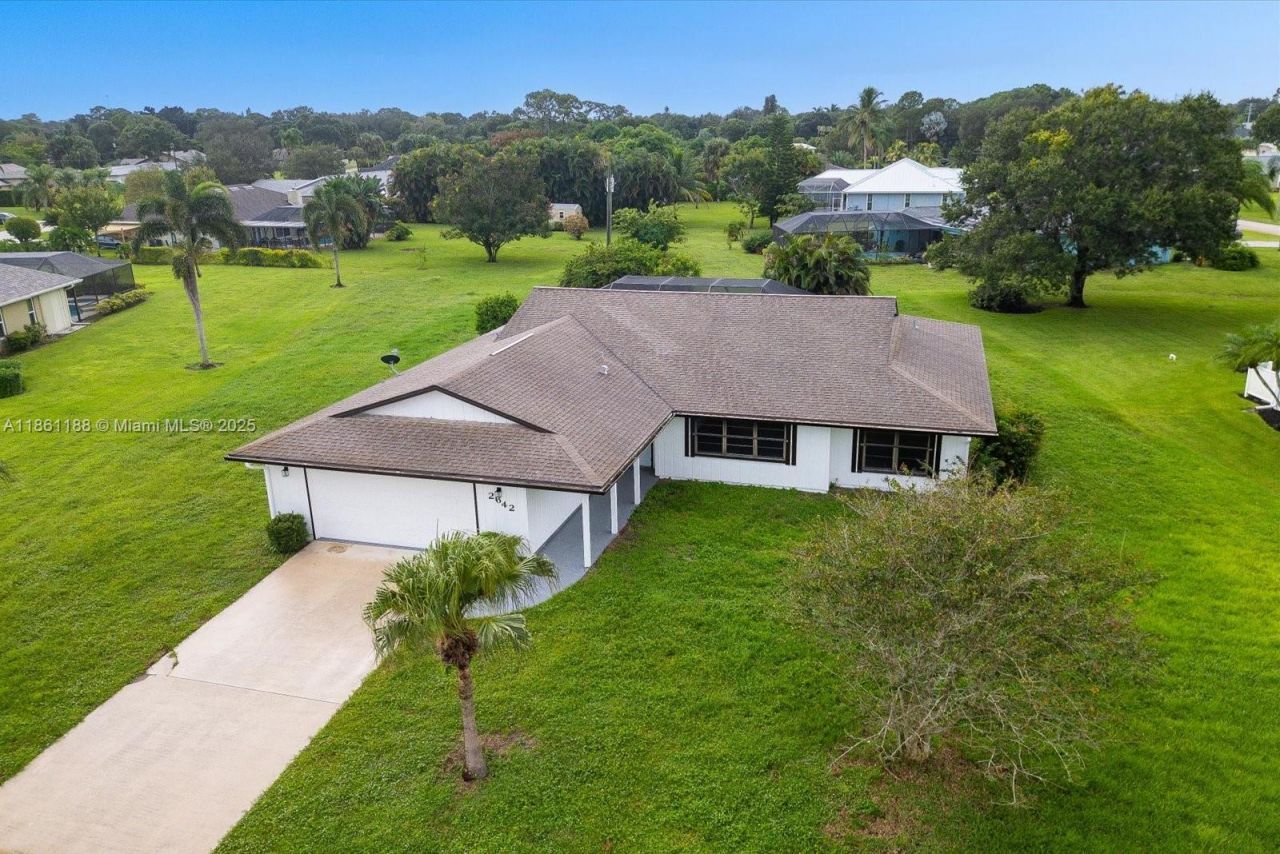 2642 SE Emmett Rd, Port Saint Lucie, FL 34952 Photo