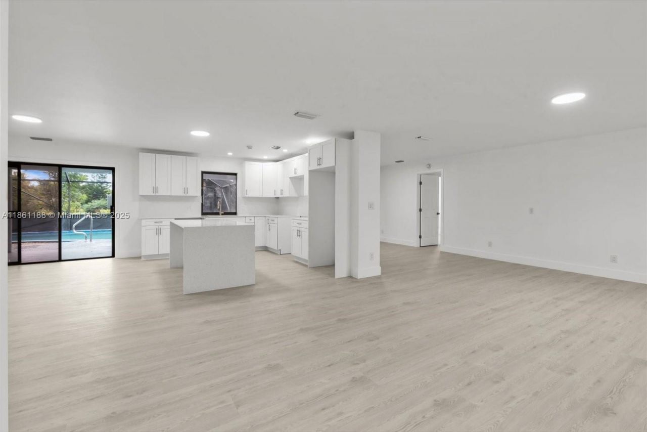 2642 SE Emmett Rd, Port Saint Lucie, FL 34952 Photo