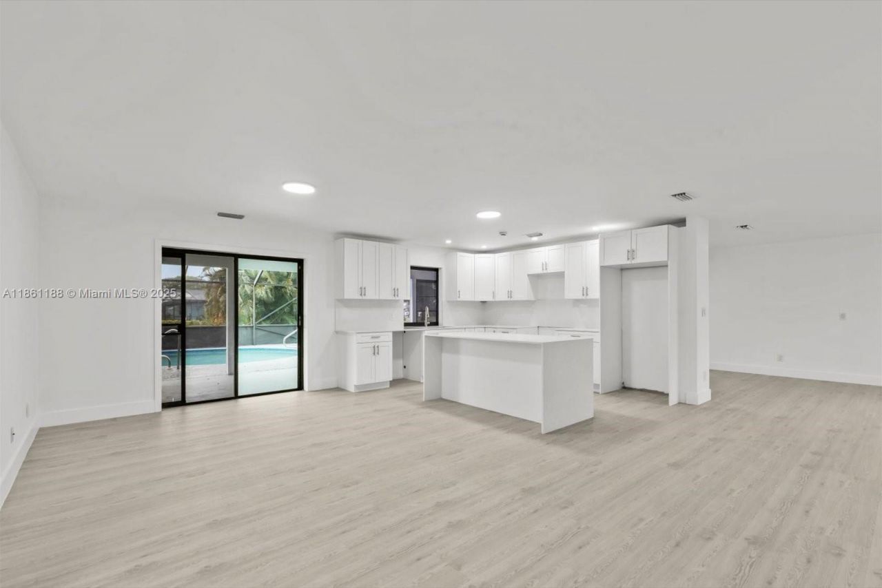 2642 SE Emmett Rd, Port Saint Lucie, FL 34952 Photo