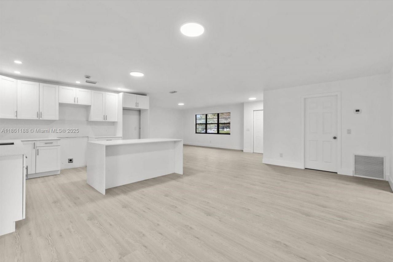 2642 SE Emmett Rd, Port Saint Lucie, FL 34952 Photo