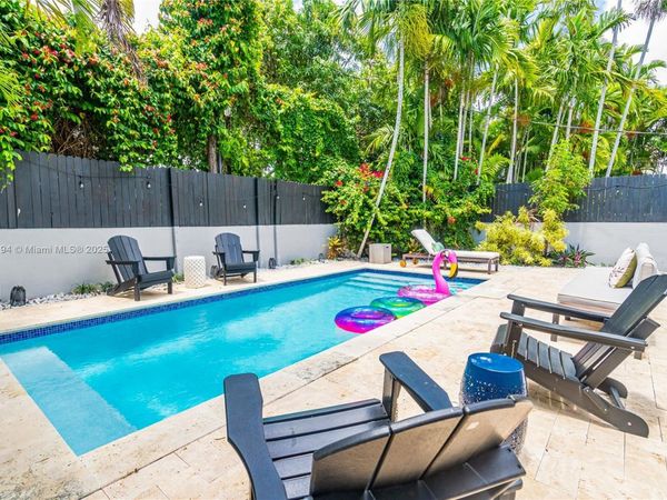 520 SW 22nd Rd, Miami, FL 33129