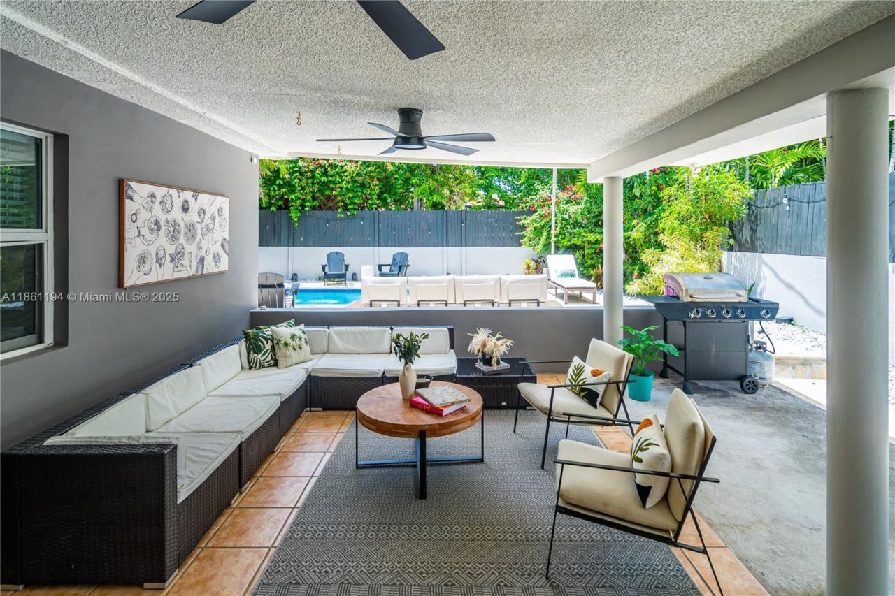 520 SW 22nd Rd, Miami, FL 33129 Photo