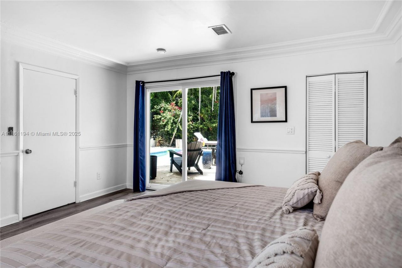 520 SW 22nd Rd, Miami, FL 33129 Photo