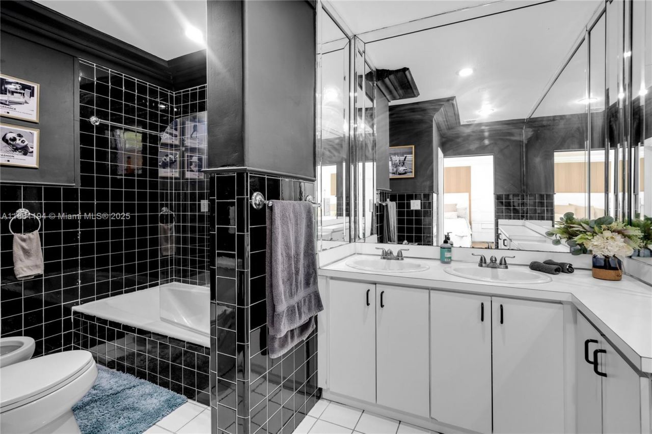 520 SW 22nd Rd, Miami, FL 33129 Photo