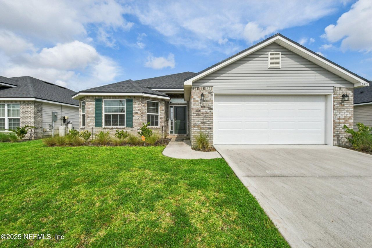 8173 Helmsley Boulevard, Jacksonville, FL 32119 Main Photo