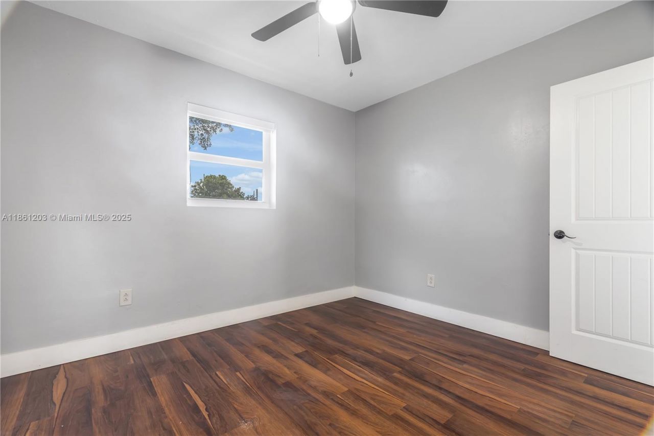 17201 NW 37th Ave, Miami Gardens, FL 33056 Photo