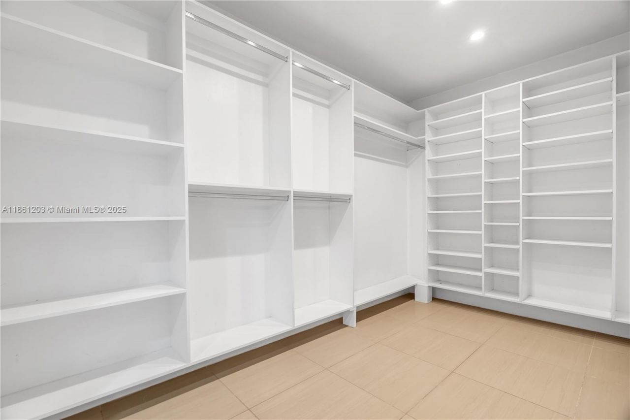 17201 NW 37th Ave, Miami Gardens, FL 33056 Photo