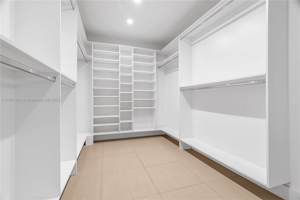 17201 NW 37th Ave, Miami Gardens, FL 33056 Photo