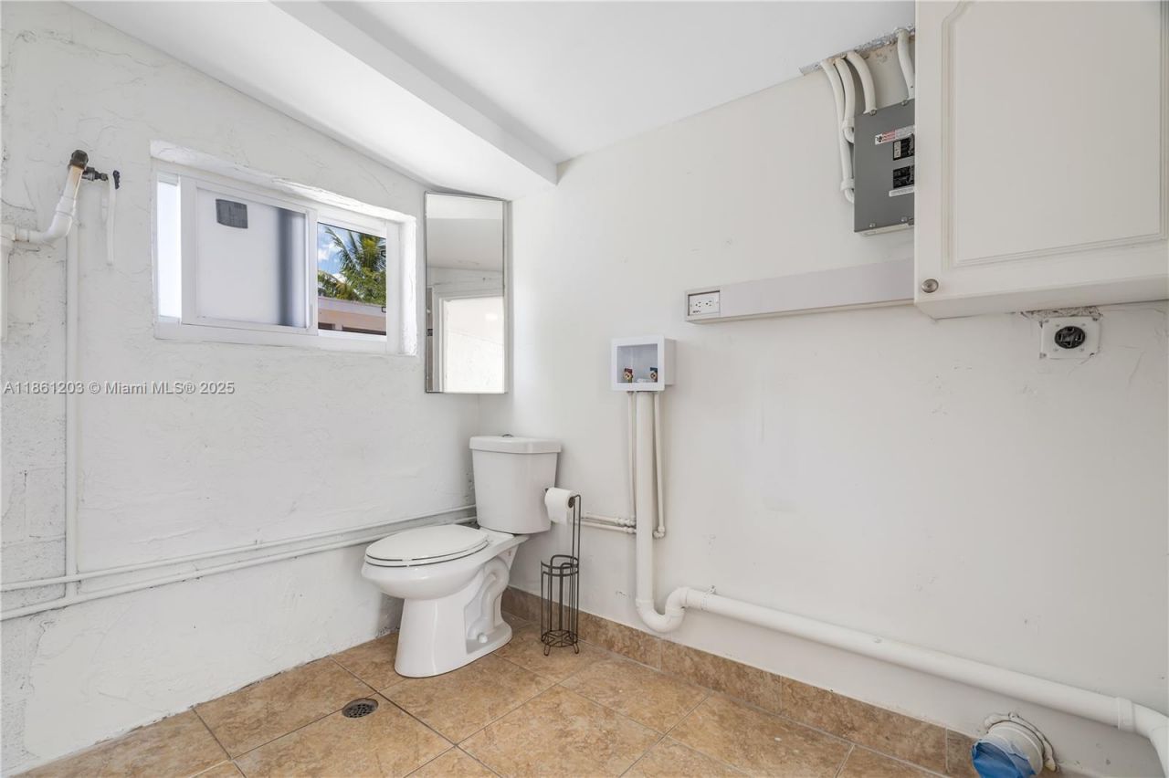 17201 NW 37th Ave, Miami Gardens, FL 33056 Photo