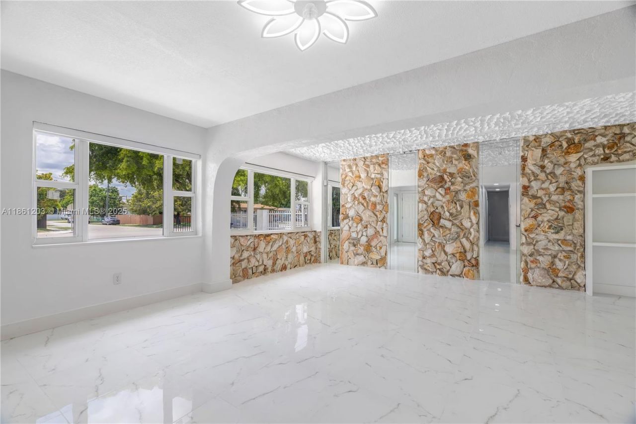 17201 NW 37th Ave, Miami Gardens, FL 33056 Photo