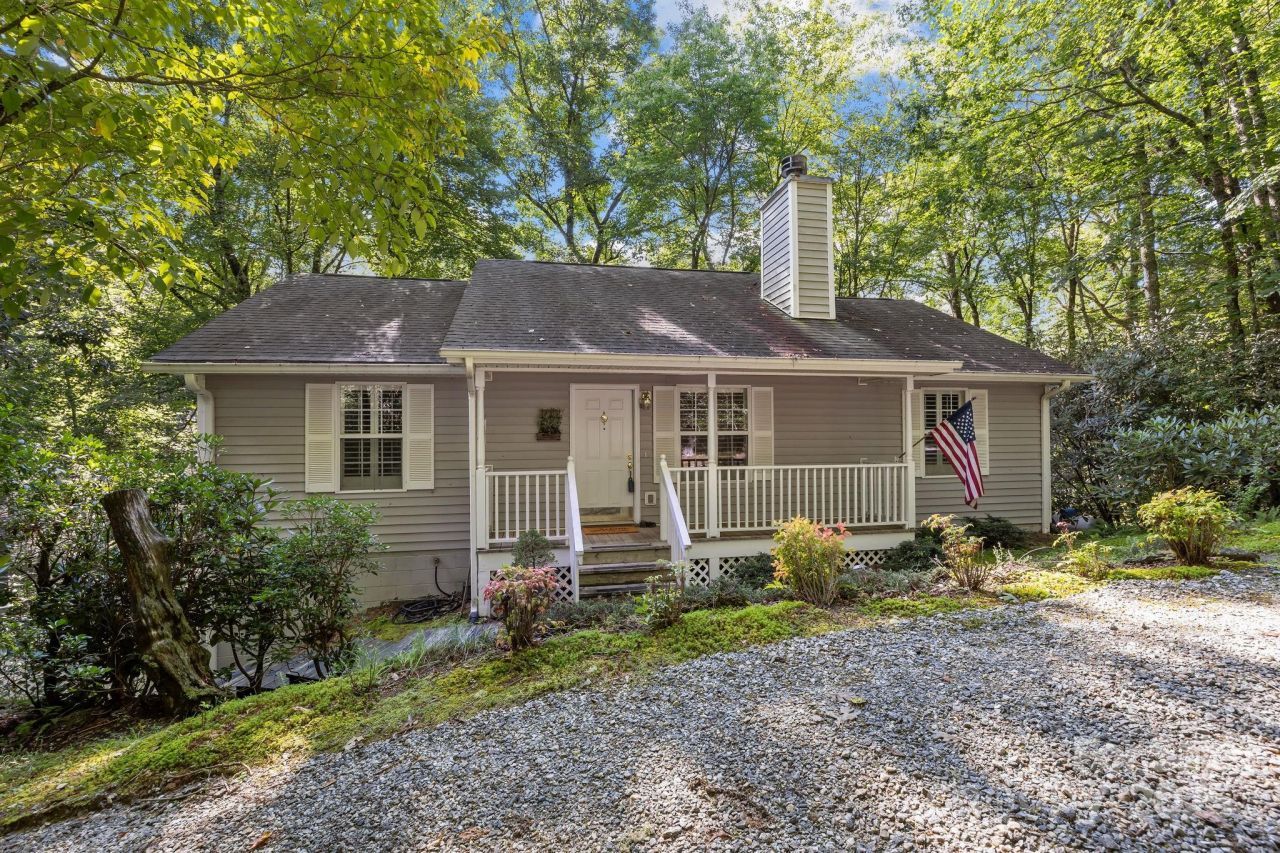 285 Holly Forest Court, Sapphire, NC 28774 Main Photo