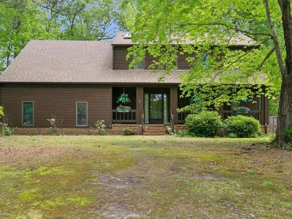 107 Brokenbridge Road, Yorktown, VA 23692