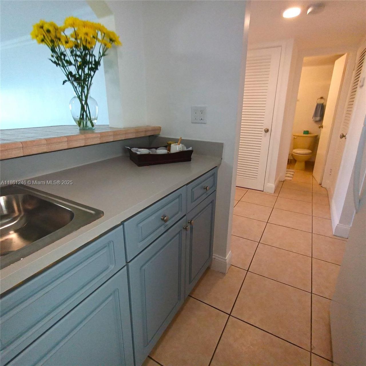 8000 Harding Ave, Unit 3B, Miami Beach, FL 33141 Photo