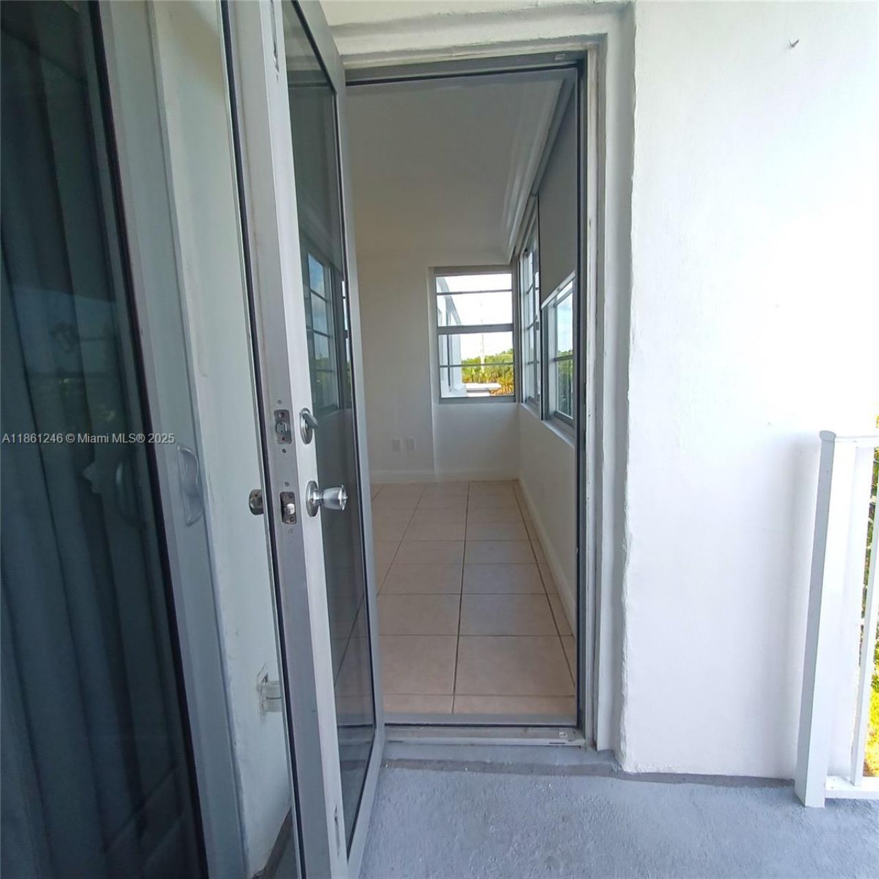 8000 Harding Ave, Unit 3B, Miami Beach, FL 33141 Photo