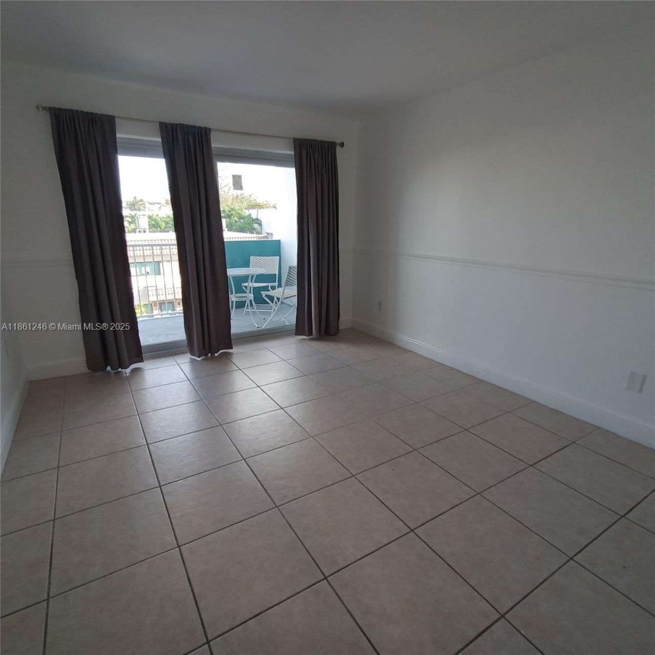 8000 Harding Ave, Unit 3B, Miami Beach, FL 33141 Photo