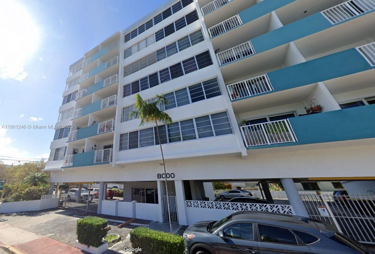 8000 Harding Ave, Unit 3B, Miami Beach, FL 33141 Photo