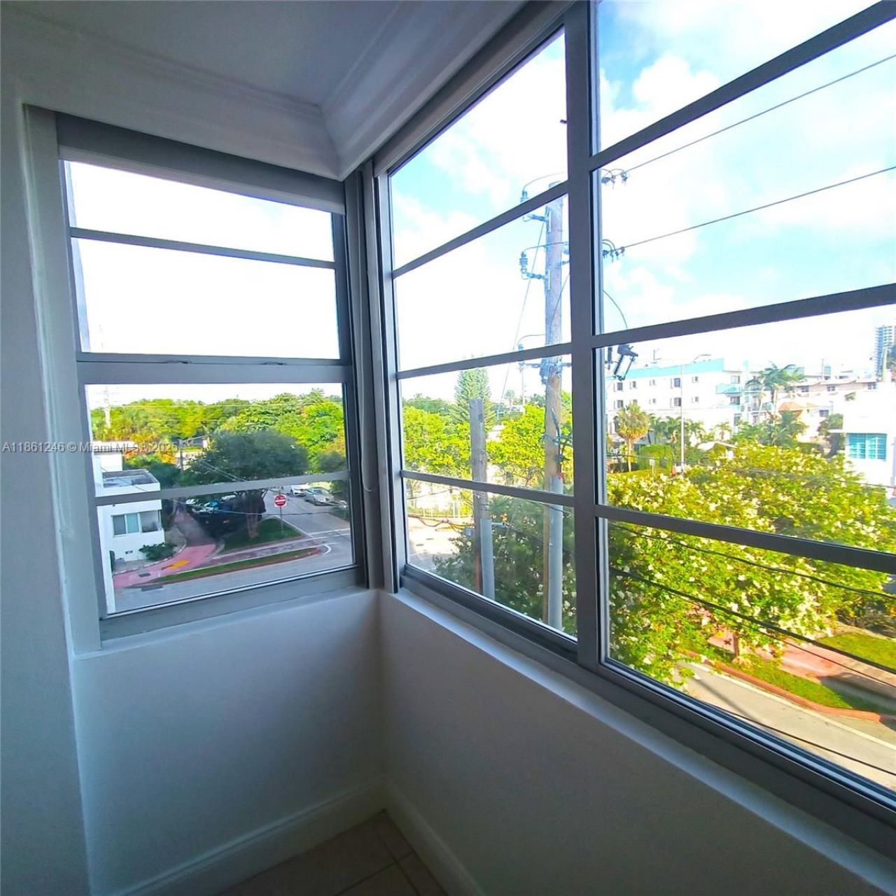 8000 Harding Ave, Unit 3B, Miami Beach, FL 33141 Photo