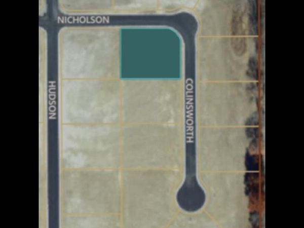 301 COLINSWORTH, Jackson Center, OH 45334