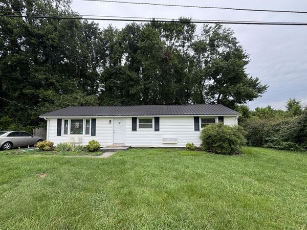 5306 Franklin ST, Rocky Mount, VA 24151