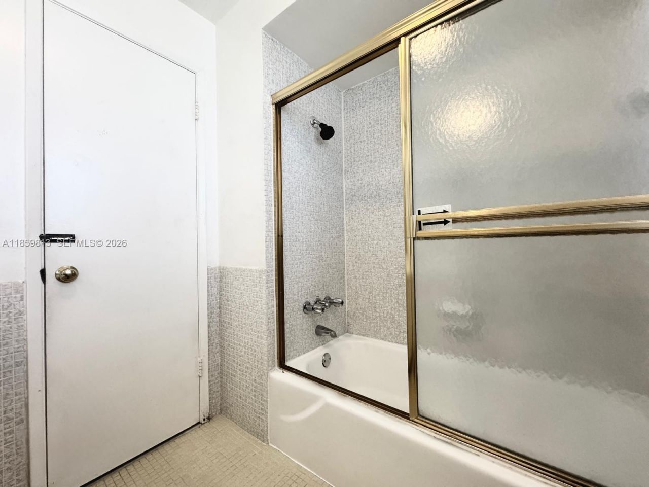 700 Layne Blvd, Unit 210, Hallandale Beach, FL 33009 Photo