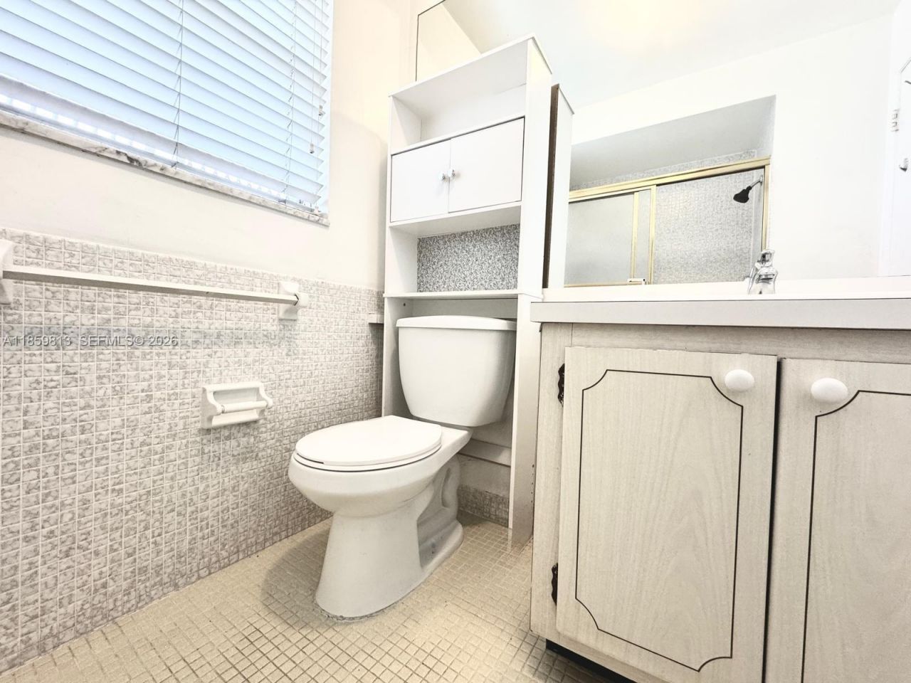 700 Layne Blvd, Unit 210, Hallandale Beach, FL 33009 Photo