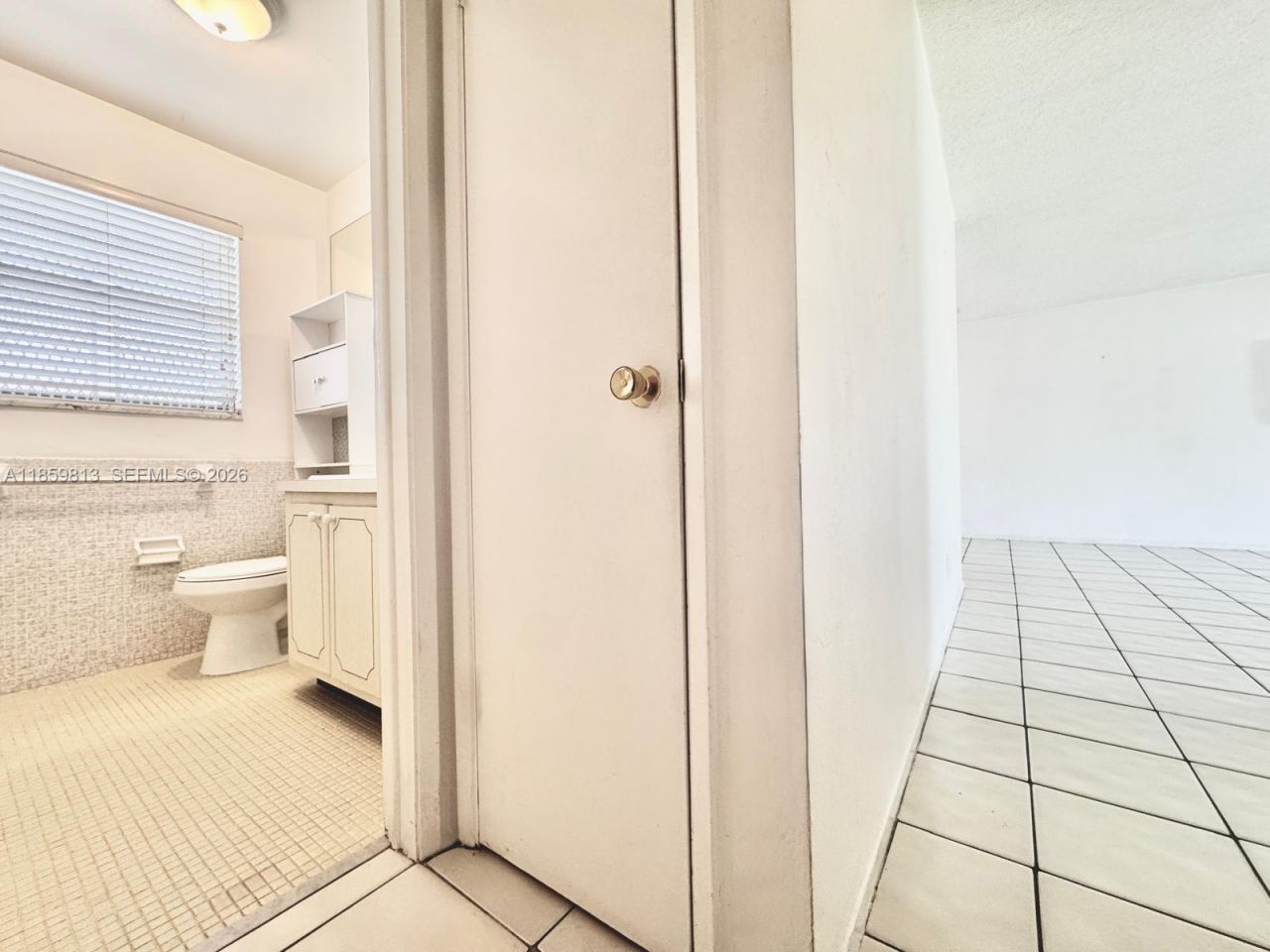 700 Layne Blvd, Unit 210, Hallandale Beach, FL 33009 Photo