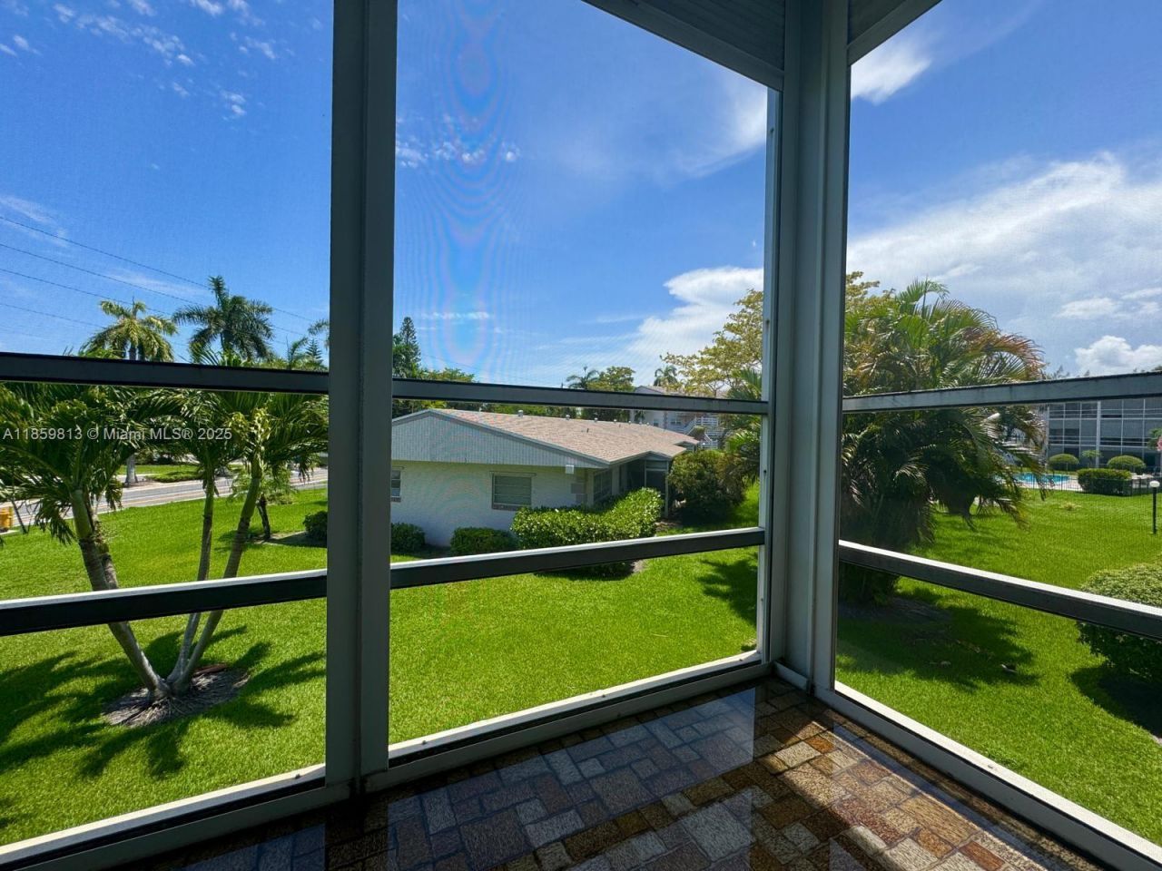 700 Layne Blvd, Unit 210, Hallandale Beach, FL 33009 Photo