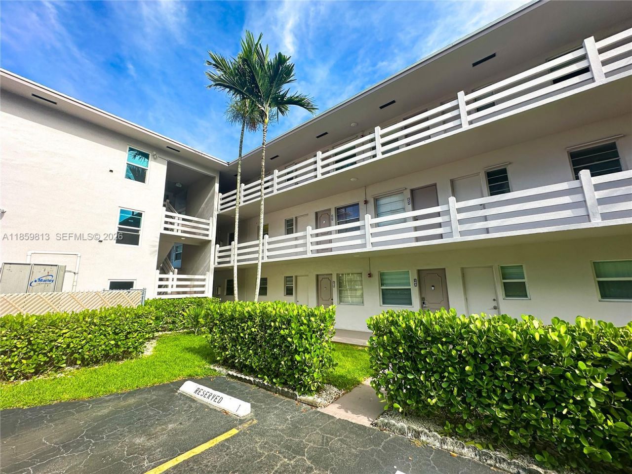 700 Layne Blvd, Unit 210, Hallandale Beach, FL 33009 Photo