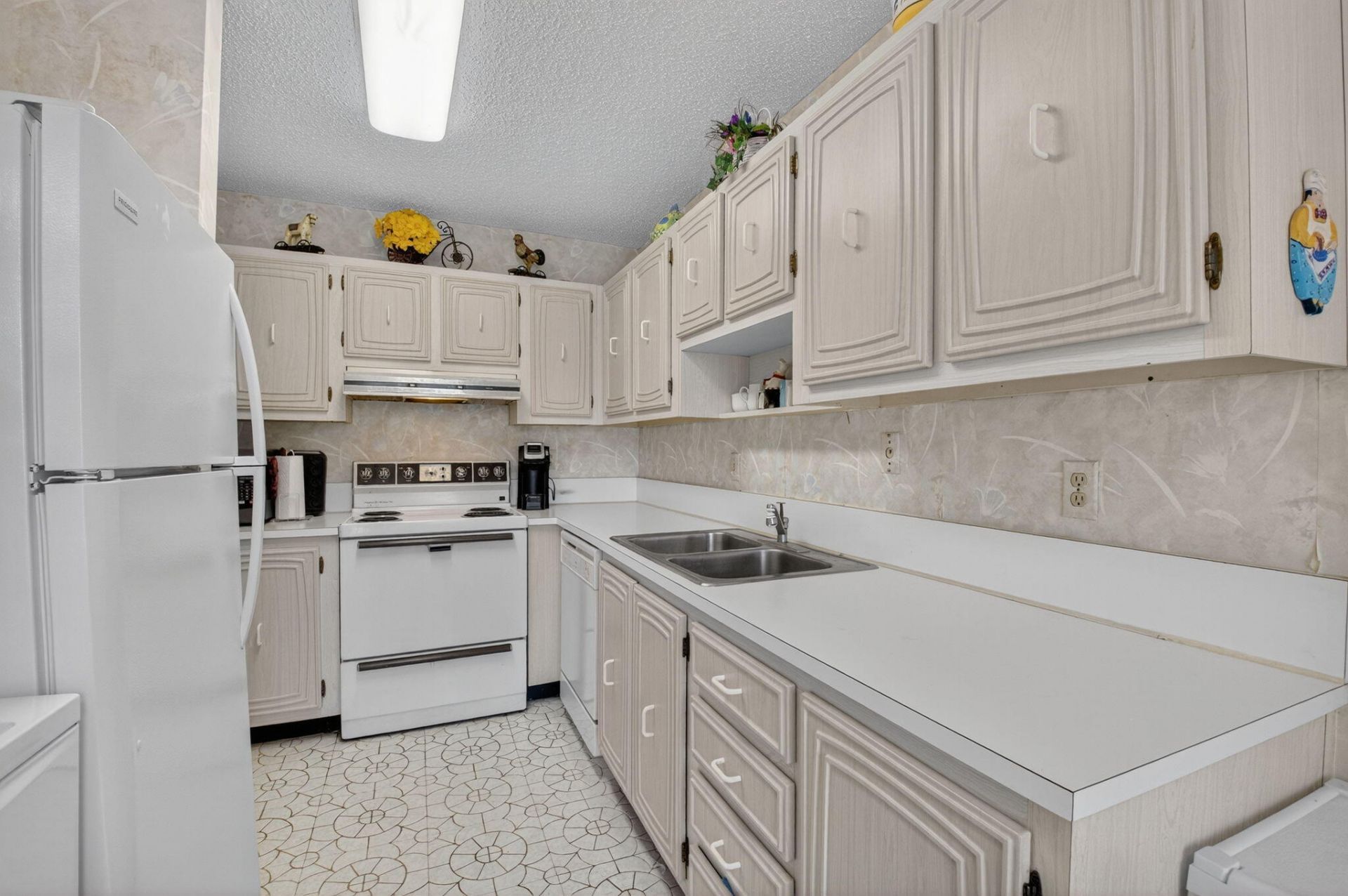 13761 Flora Place, Unit A, Delray Beach, FL 33484 Photo