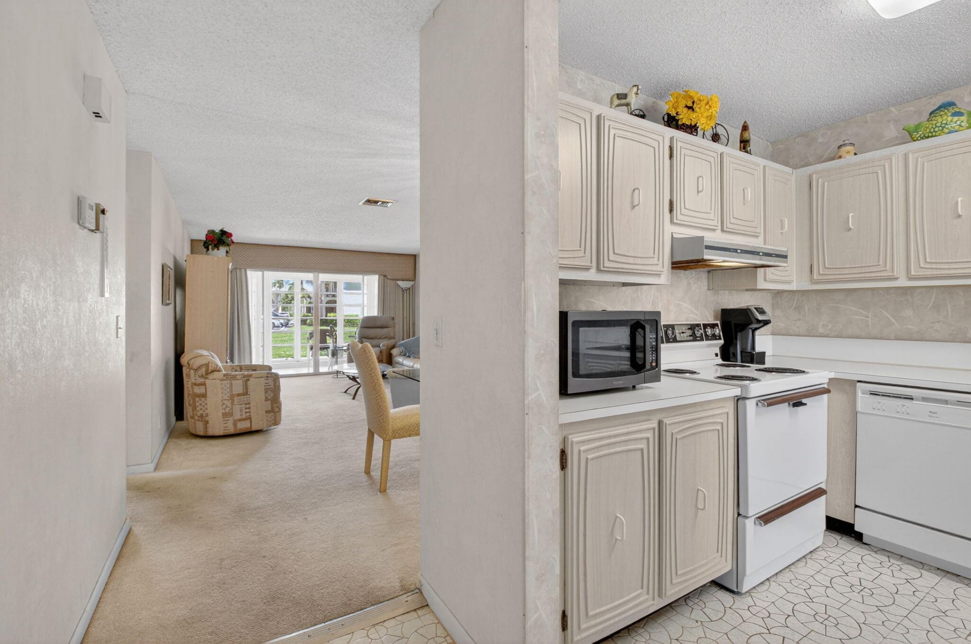 13761 Flora Place, Unit A, Delray Beach, FL 33484 Photo