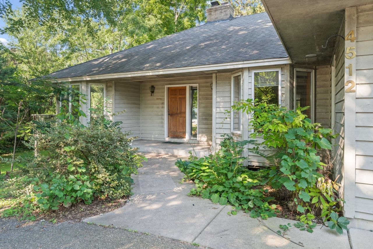4512 Williston Road, Minnetonka, MN 55345 Main Photo