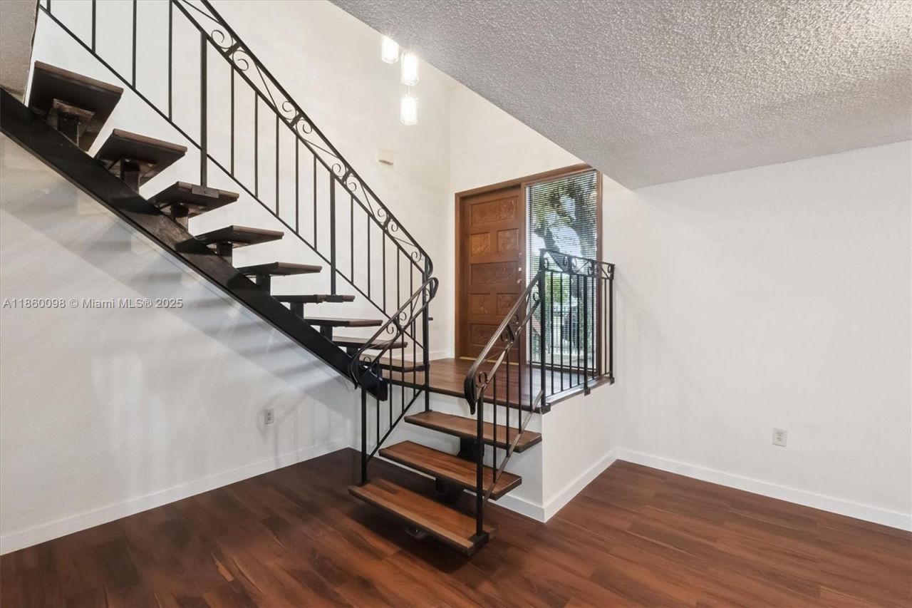 5975 SW 137th Ave, Unit 702, Miami, FL 33183 Photo