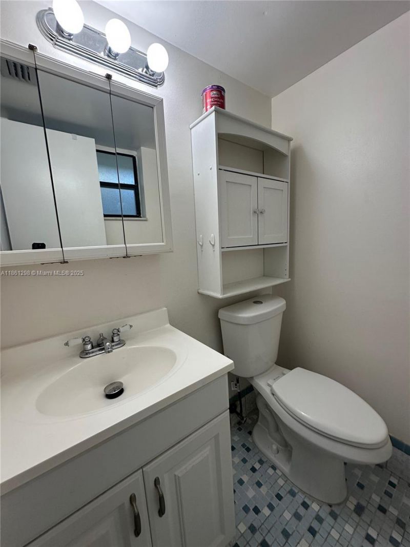 1334 Collins Ave, Unit 203, Miami Beach, FL 33139 Photo