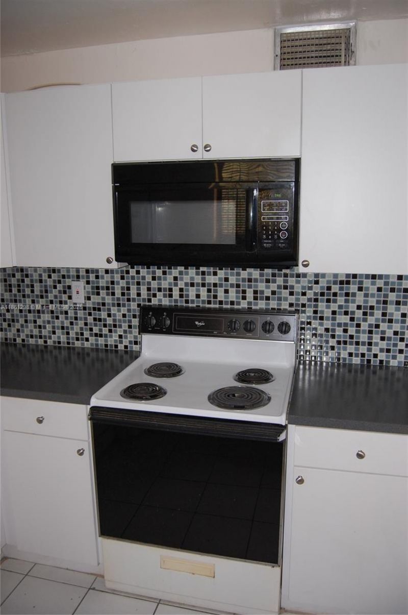 1334 Collins Ave, Unit 203, Miami Beach, FL 33139 Photo
