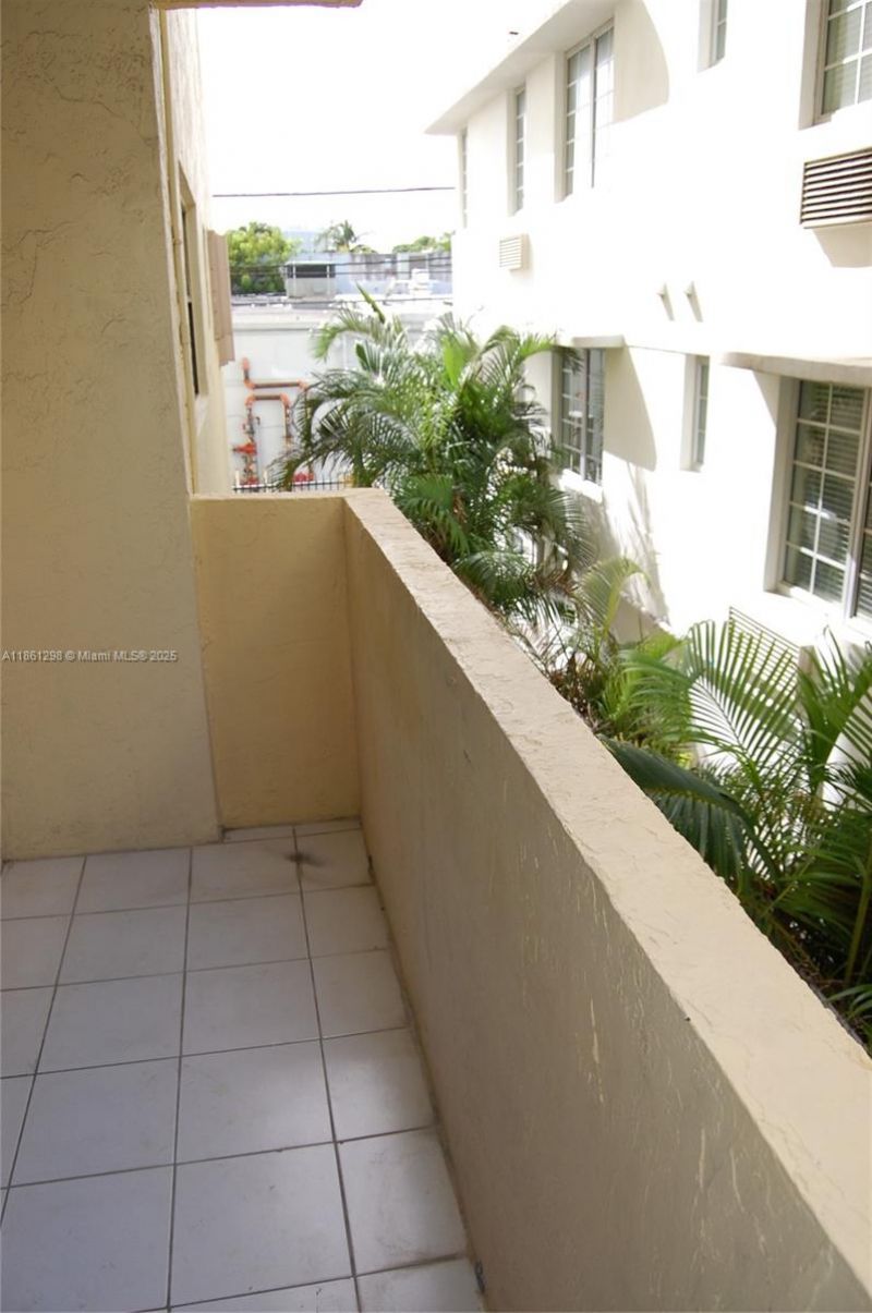 1334 Collins Ave, Unit 203, Miami Beach, FL 33139 Photo