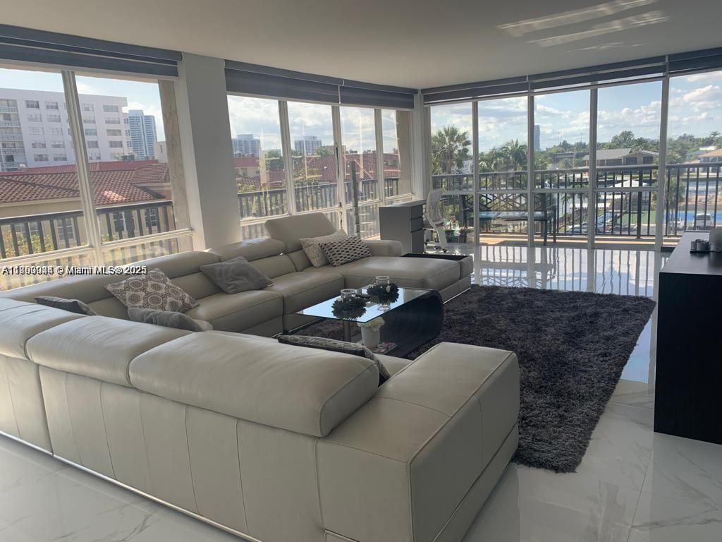 2049 S Ocean Dr, Unit 401, Hallandale Beach, FL 33009 Photo