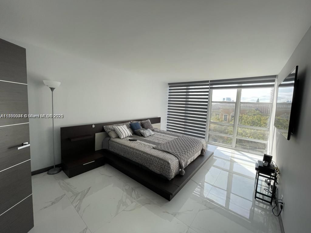 2049 S Ocean Dr, Unit 401, Hallandale Beach, FL 33009 Photo