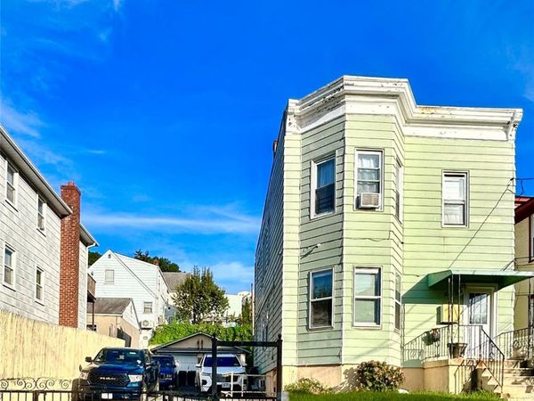 82 Burhans Avenue, Yonkers, NY 10701
