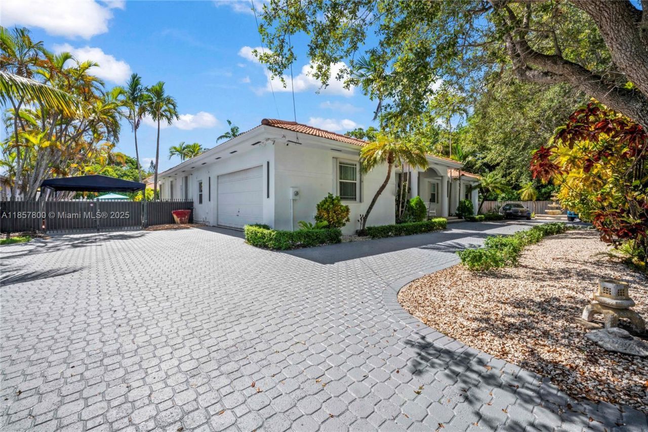 5750 SW 67th Ave, Miami, FL 33143 Photo