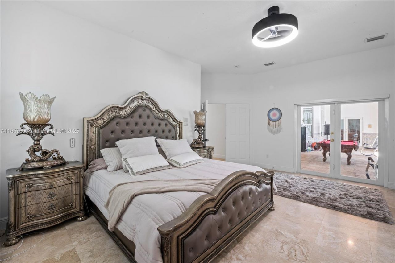 5750 SW 67th Ave, Miami, FL 33143 Photo