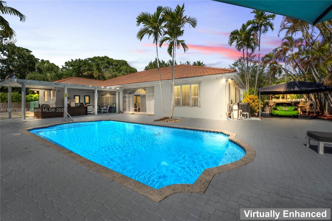 5750 SW 67th Ave, Miami, FL 33143 Photo