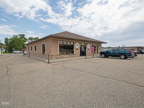 211-213 9TH AVENUE SE, Watertown, SD 57201