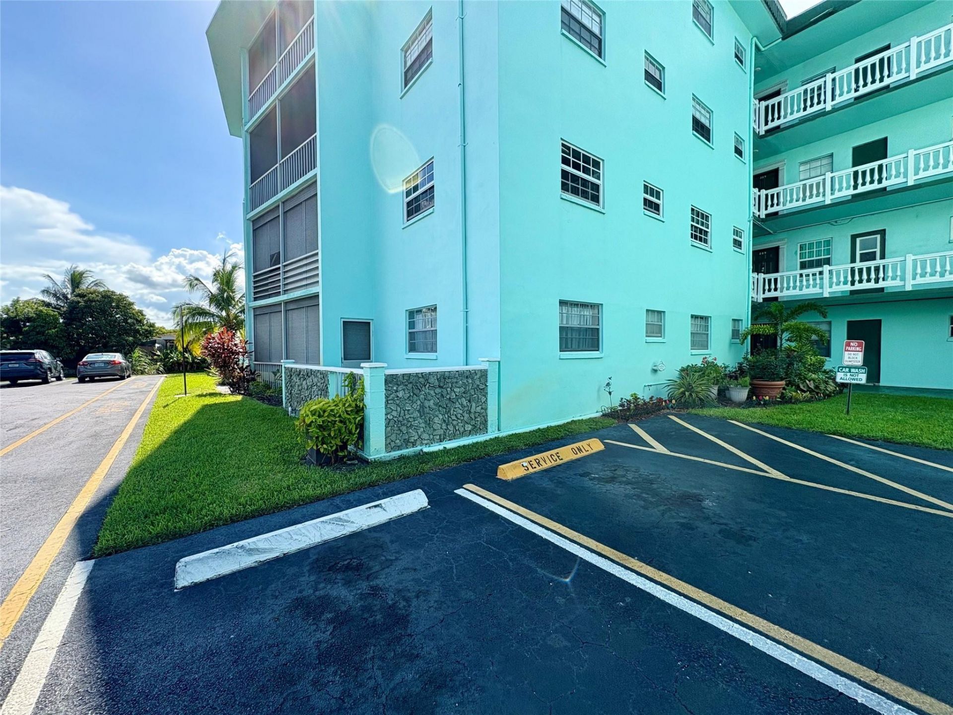 4401 NW 41st Street, Unit 110, Lauderdale Lakes, FL 33319 Photo
