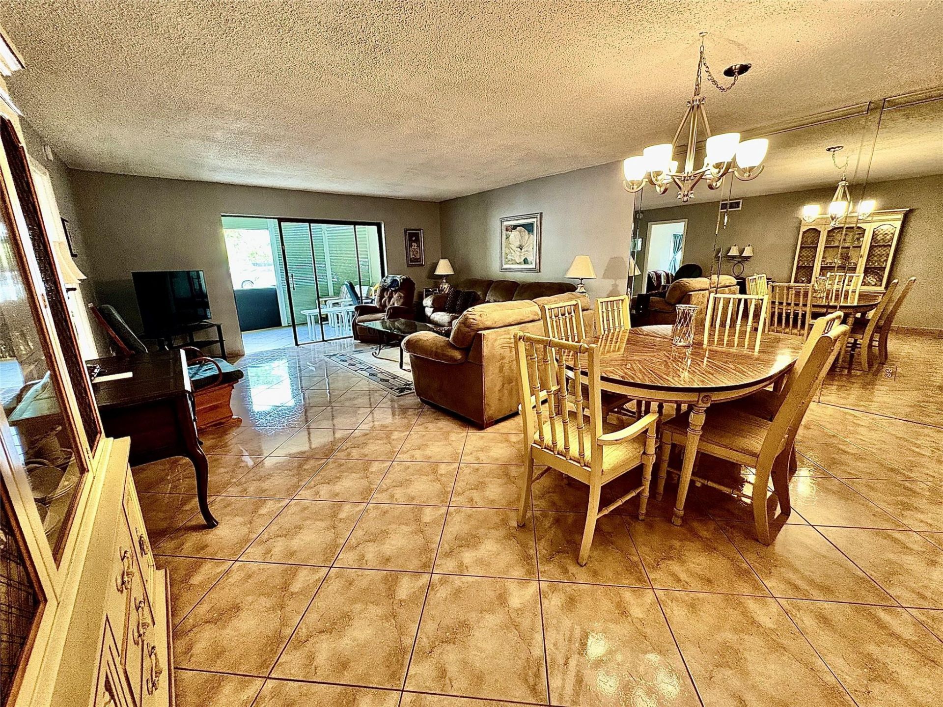 4401 NW 41st Street, Unit 110, Lauderdale Lakes, FL 33319 Photo