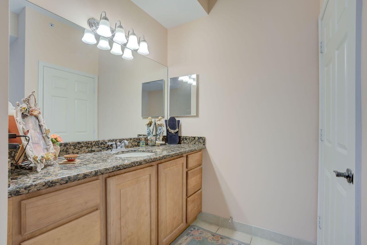 1160 SW Chapman Way, Unit 202, Palm City, FL 34990 Photo