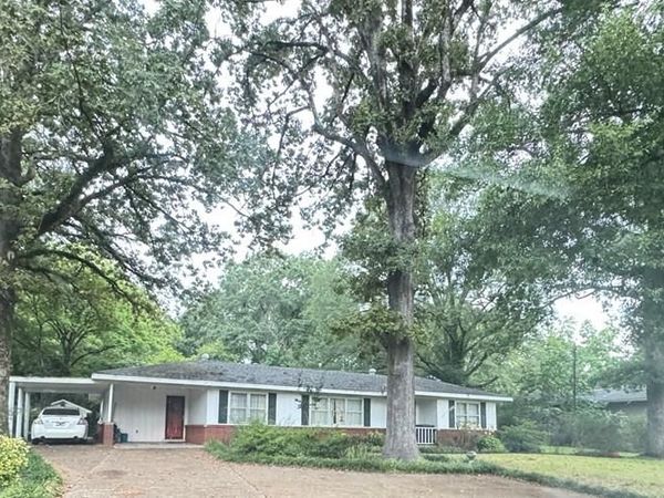 213 N. Pontotoc, Bruce, MS 38915