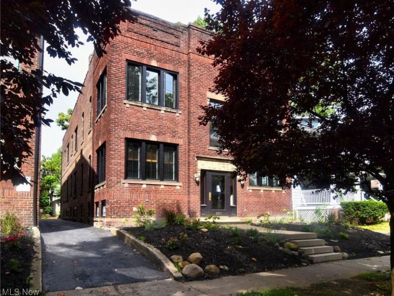 2272 Grandview Avenue, Unit 2, Cleveland Heights, OH 44106 Photo 21