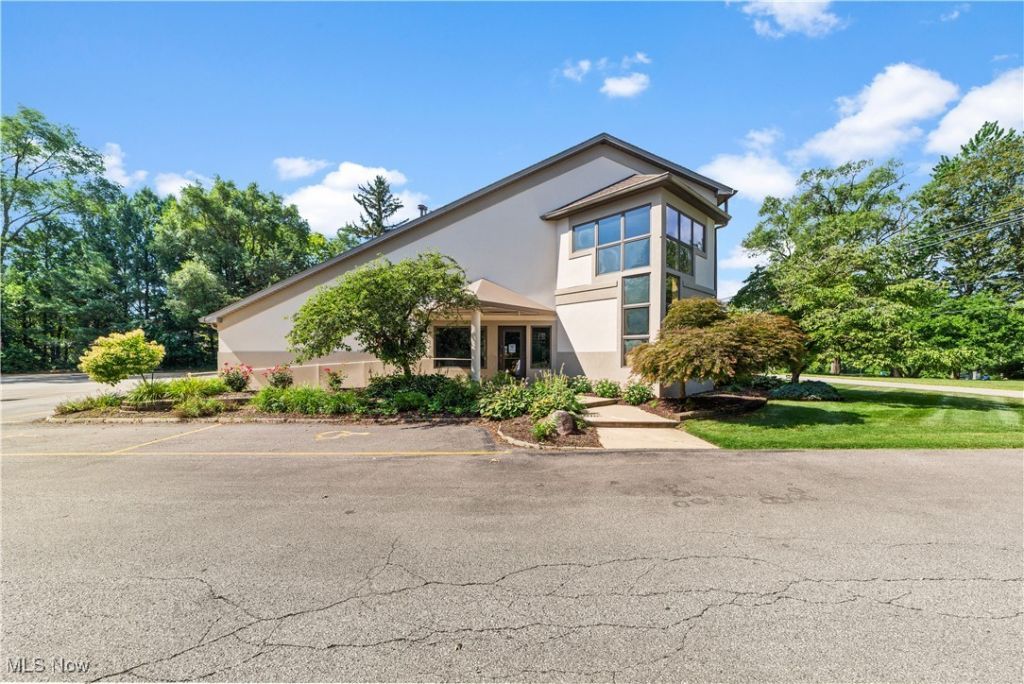 6071 Middle Ridge Road, Lorain, OH 44053